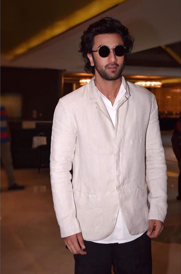 Ranbir has the Rakhi on his hands for a reason
