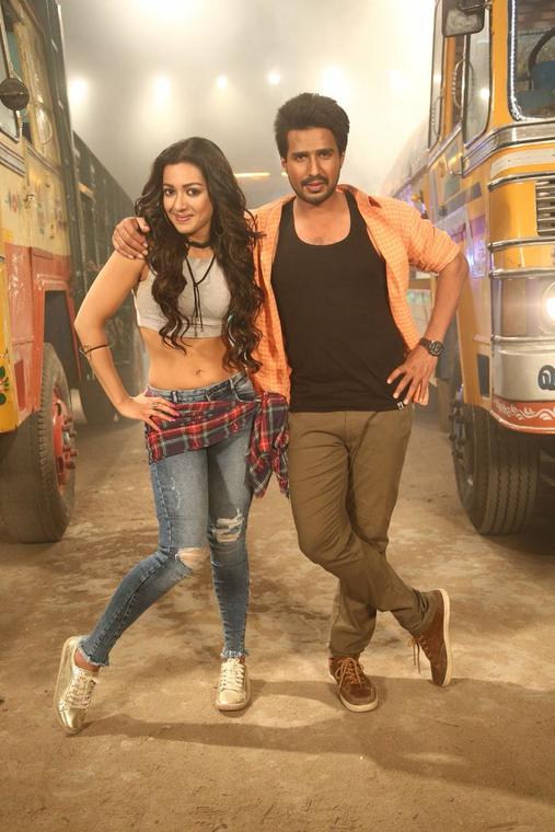 Kathanayagan Movie Stills