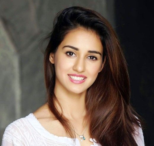 MS Dhoni heroine in Tamil movie Sangamithra