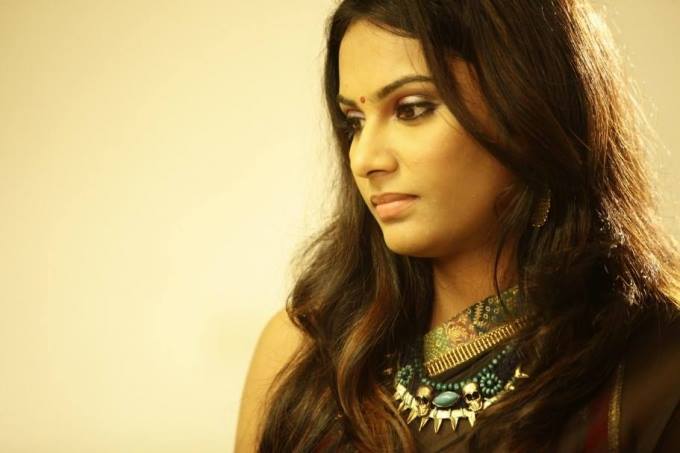 Actress Lakshmi Priyaa Chandramouli latest stills