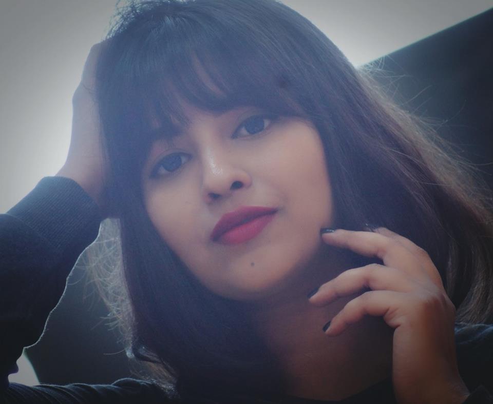 Actress Komali photos. 