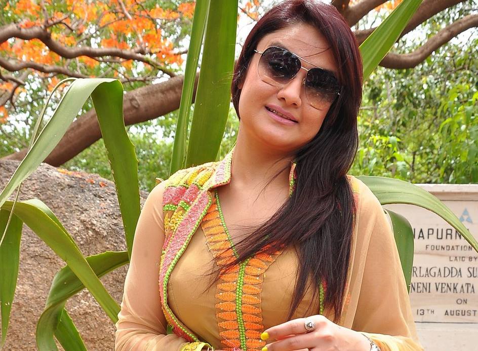 Sonia Agarwal latest images.