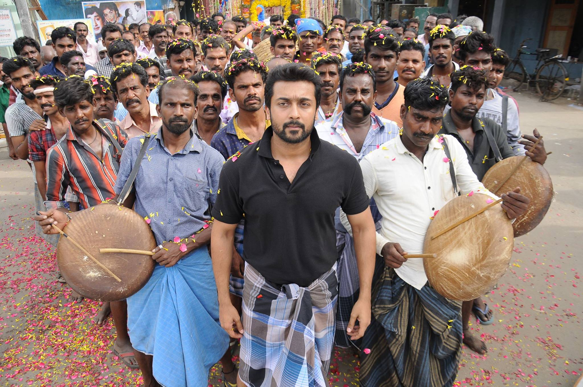 Thaanaa Serndha Koottam Latest Images.