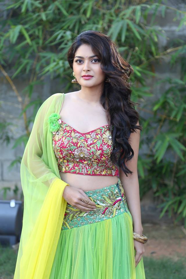 Iruttu Arayil Murattu Kuthu Second Single Launch Press Meet Stills.