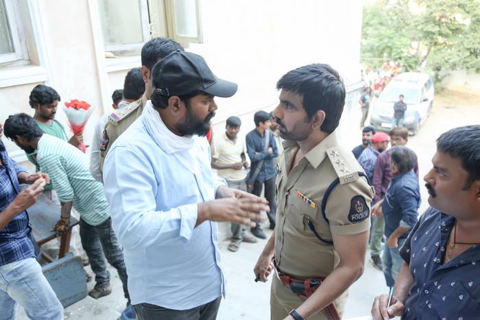 Touch Chesi Chudu movie exclusive stills.