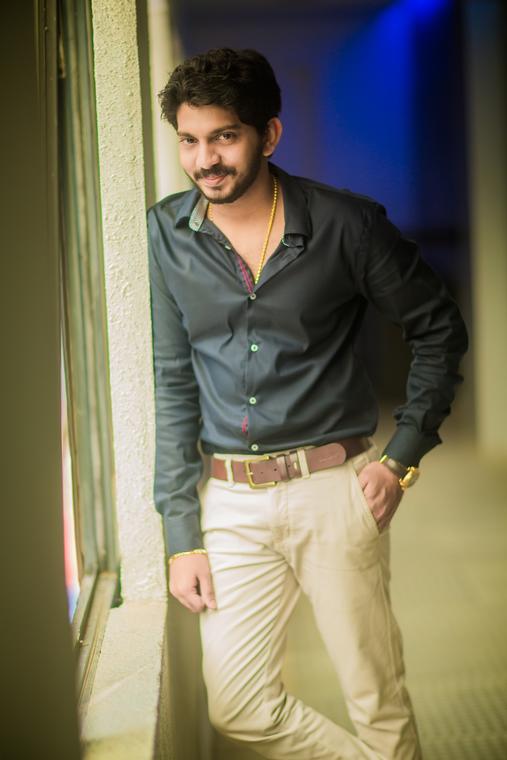 Yemaali movie latest stills.