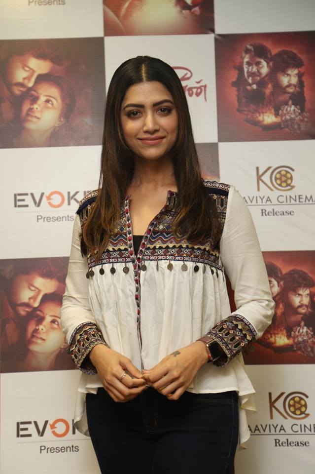 Padaiveeran Celebrity Show Photos