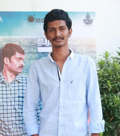 8 Thottakkal director soon join hands with Atharvaa