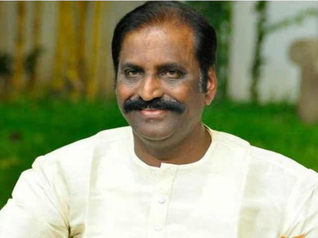 Vairamuthu visits Kanne Kalaimaane shooting spot