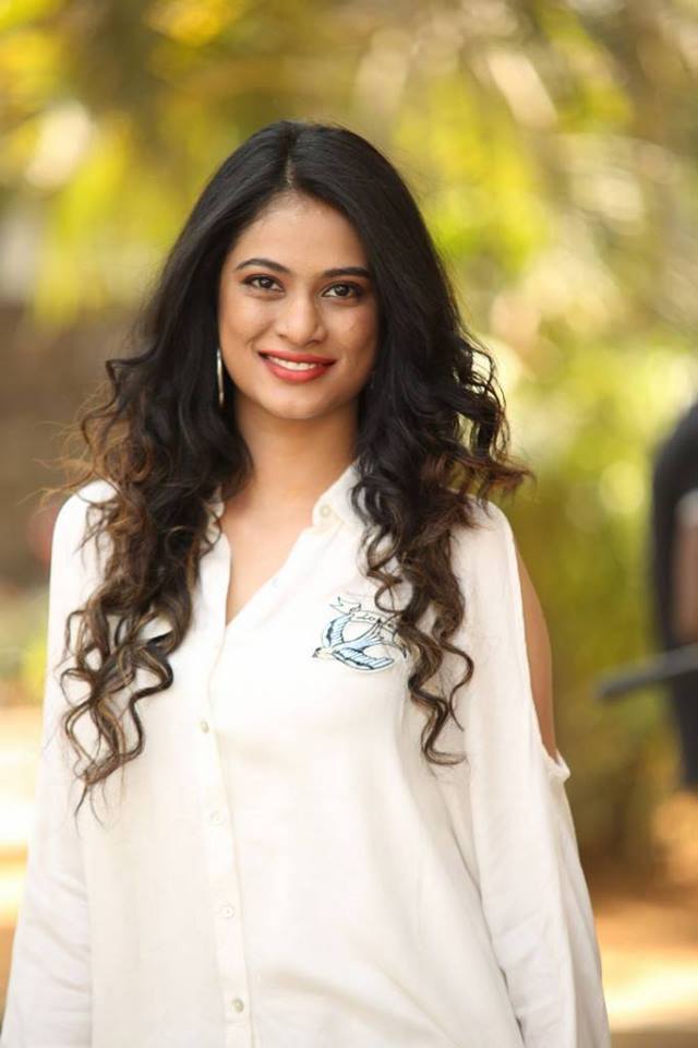 Zara Shah New Images.