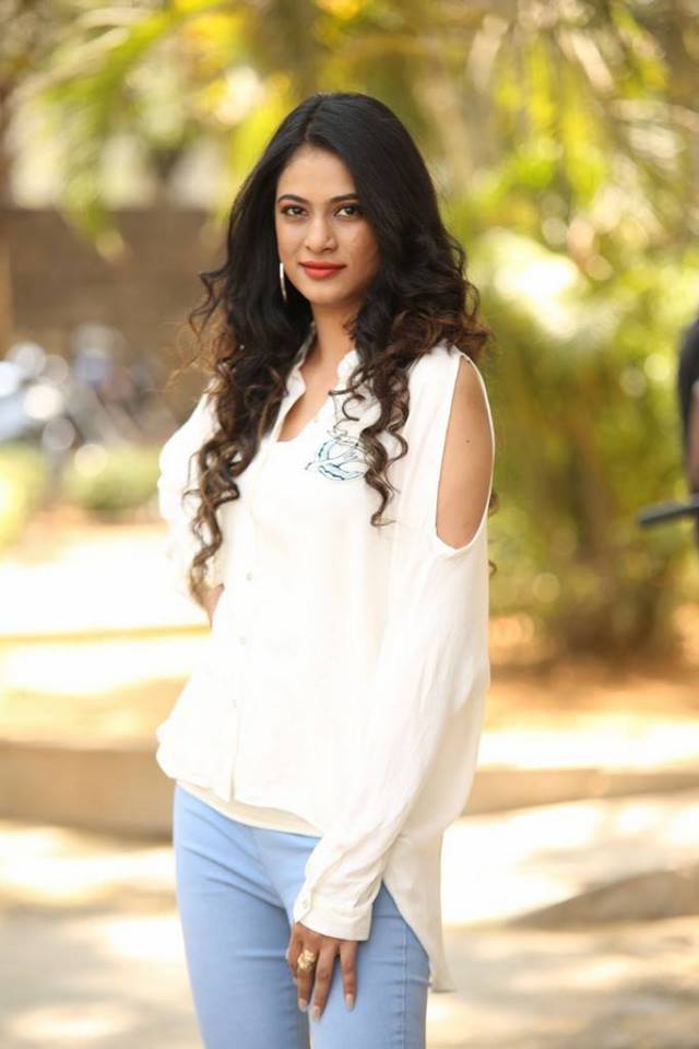 Zara Shah New Images.