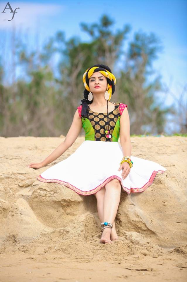 Shira Gaarg New Stills.