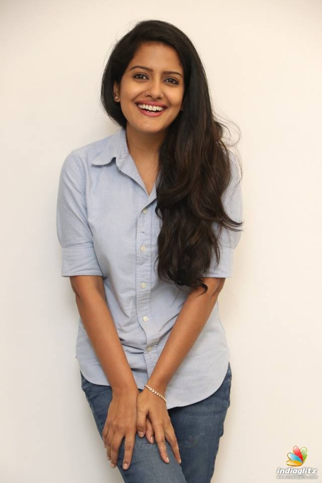 Vishakha Singh Latest Images.