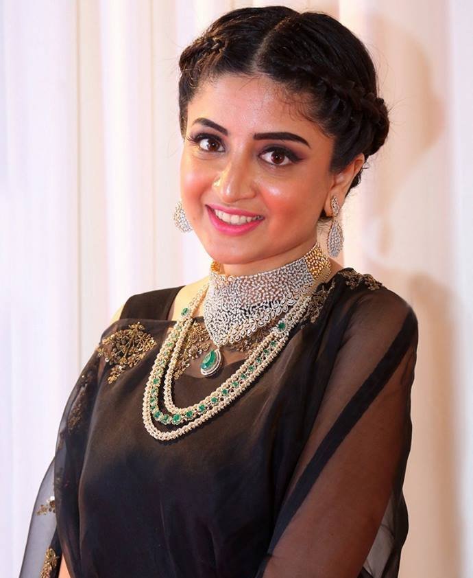 Poonam Kaur Latest Photos