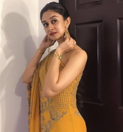 Actress Aishwarya Arjun Pics.