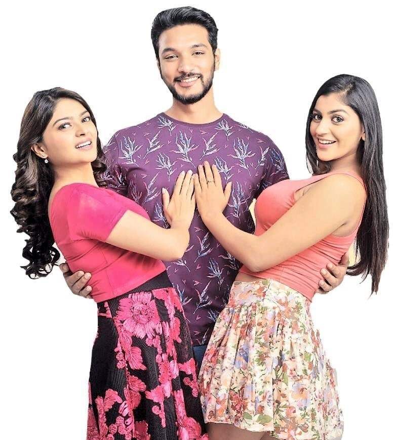Iruttu Araiyil Murattu Kuththu Photoshoot Pictures.