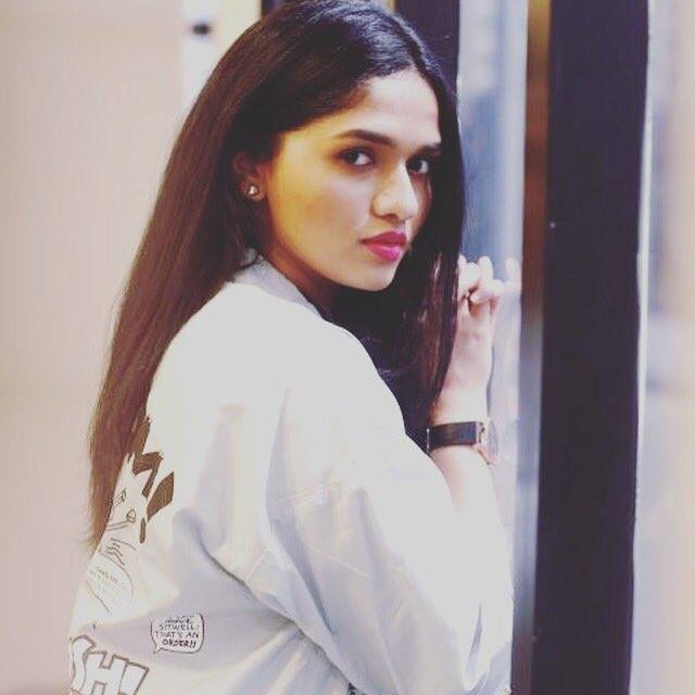 Actress Sunaina New Images.