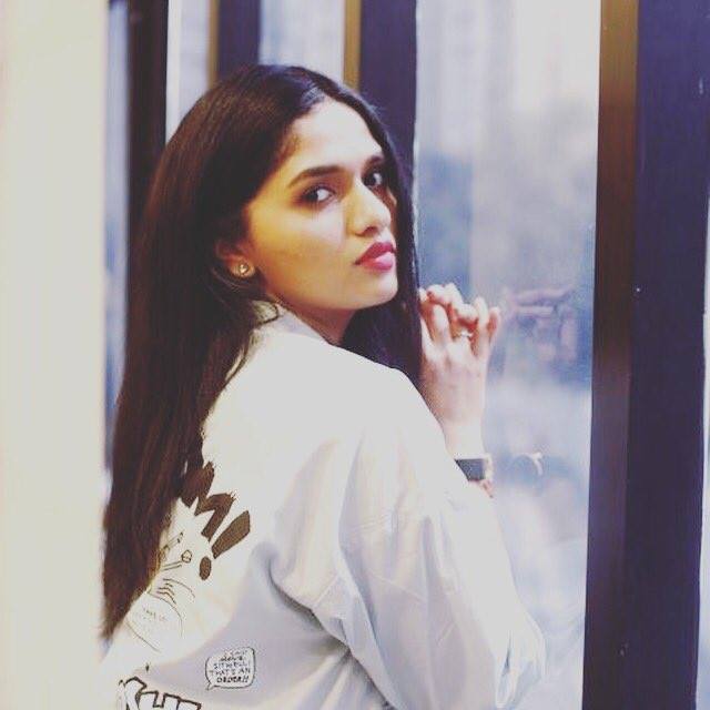 Actress Sunaina New Images.