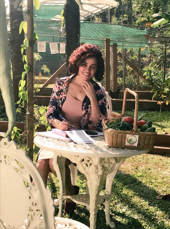 Actress Piaa Bajpai super stills