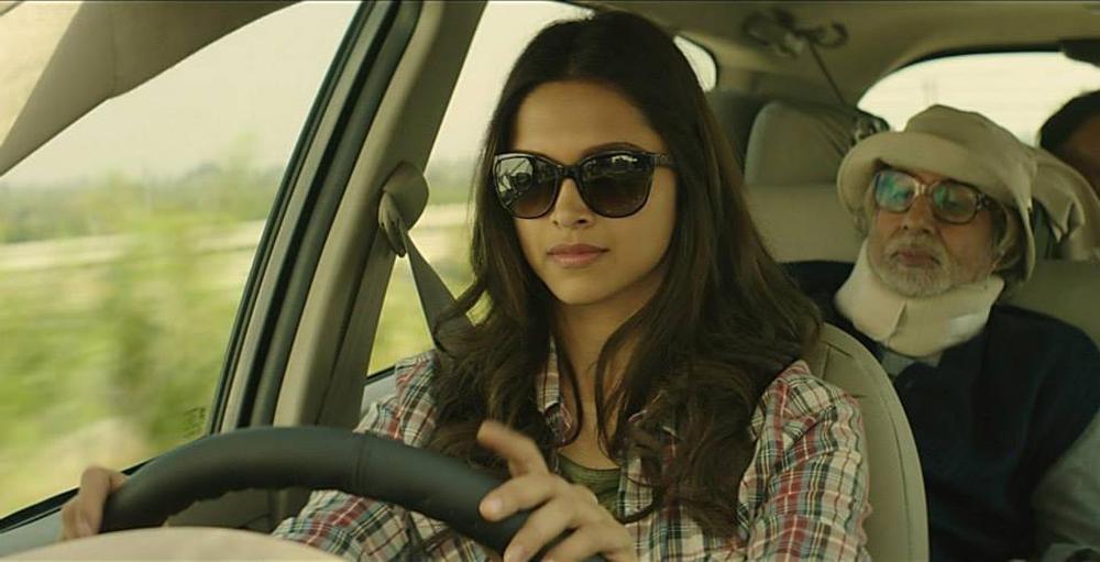 Piku Hindi Movie Stills | Deepika Padukone, Amitabh Bachchan