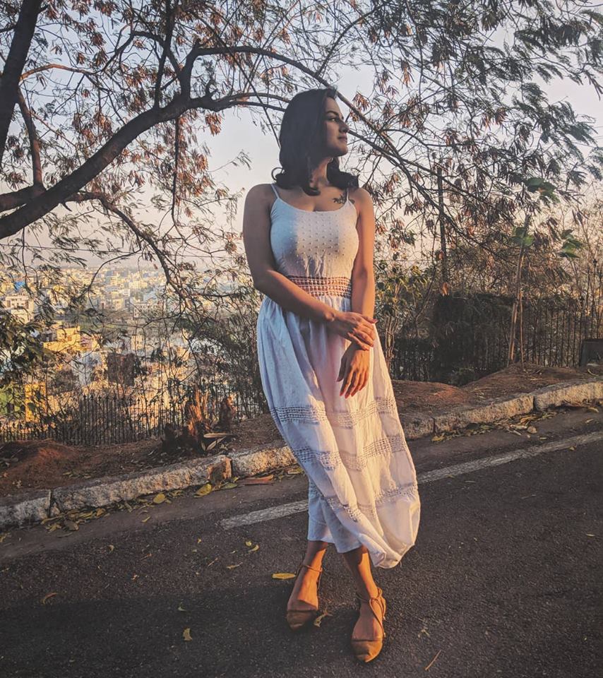 Shraddha Srinath Super images.