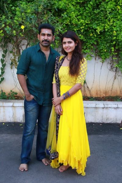Kolaigaran Movie Launch Photos
