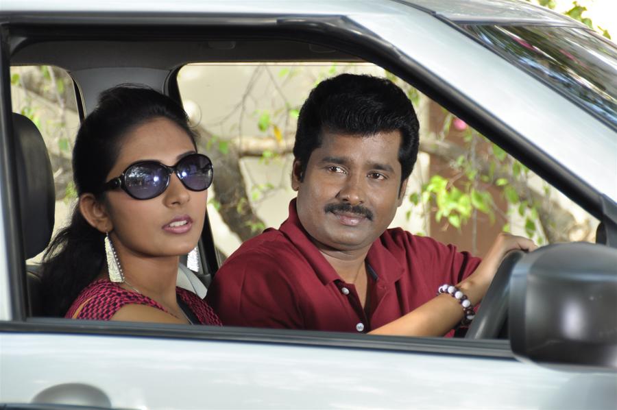 Ennodu Nee Irundhaal Movie Exclusive Photos.