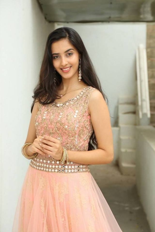 Simrat Kaur Smiley Images.