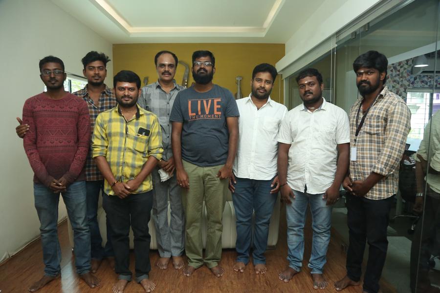 Pallu Padama Paathuka movie dubbing Pooja photos 