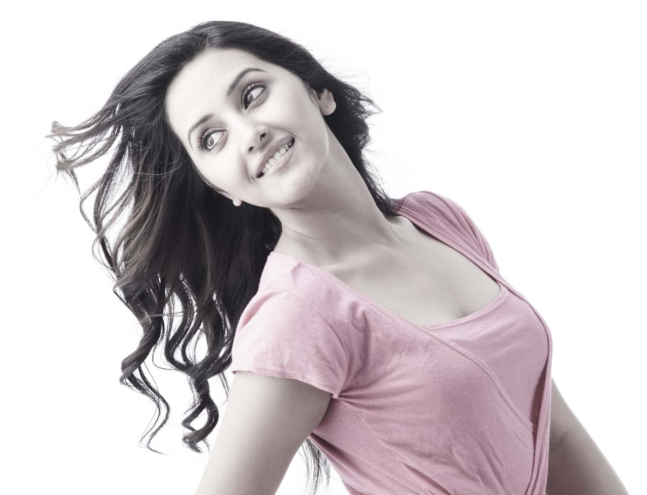 Actress Archana Sharma's Cute Photoshoot Stills