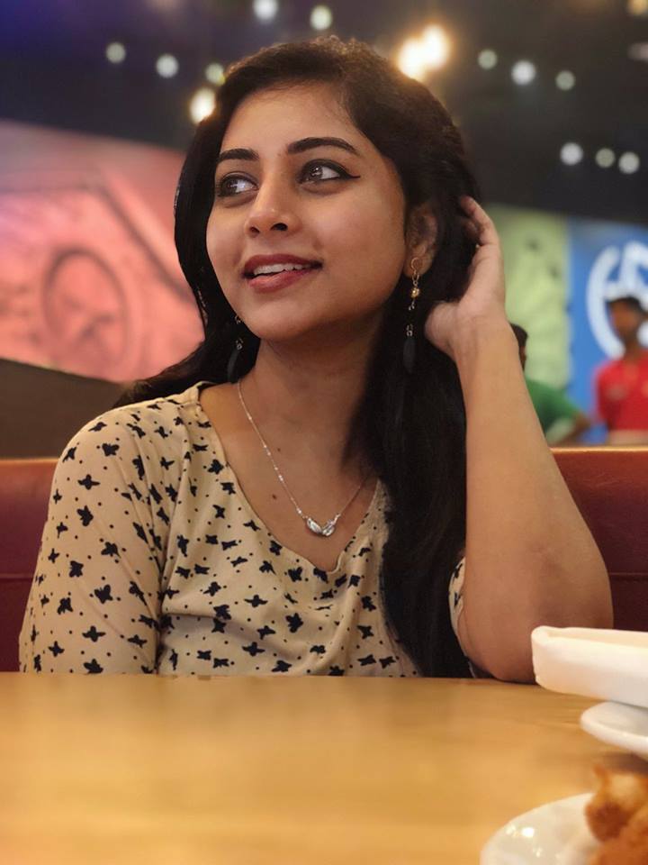 Actress Suza Kumar glamorous pictures