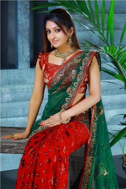 Actress Mithra Kurian Beautiful Stills