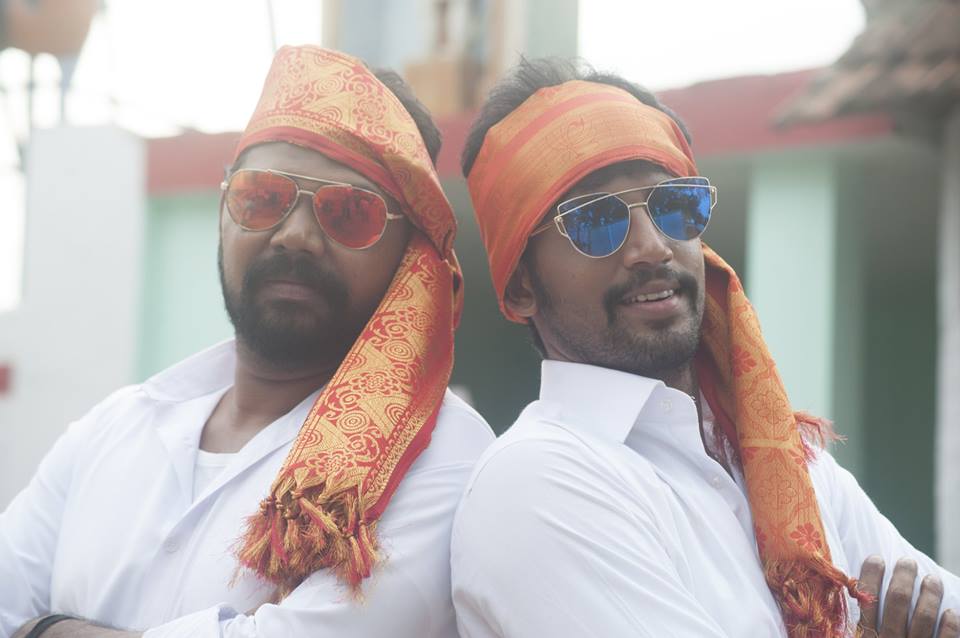 Maniyar Kudumbam Exclusive Images.