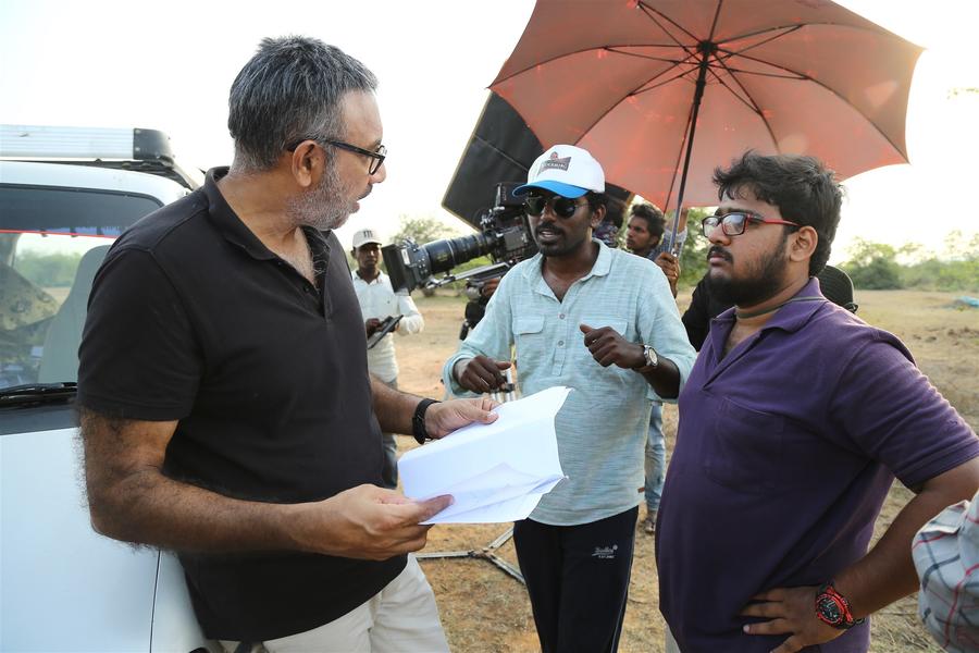 Echarikkai Ithu Manithargal Nadamadum Idam New Pics.