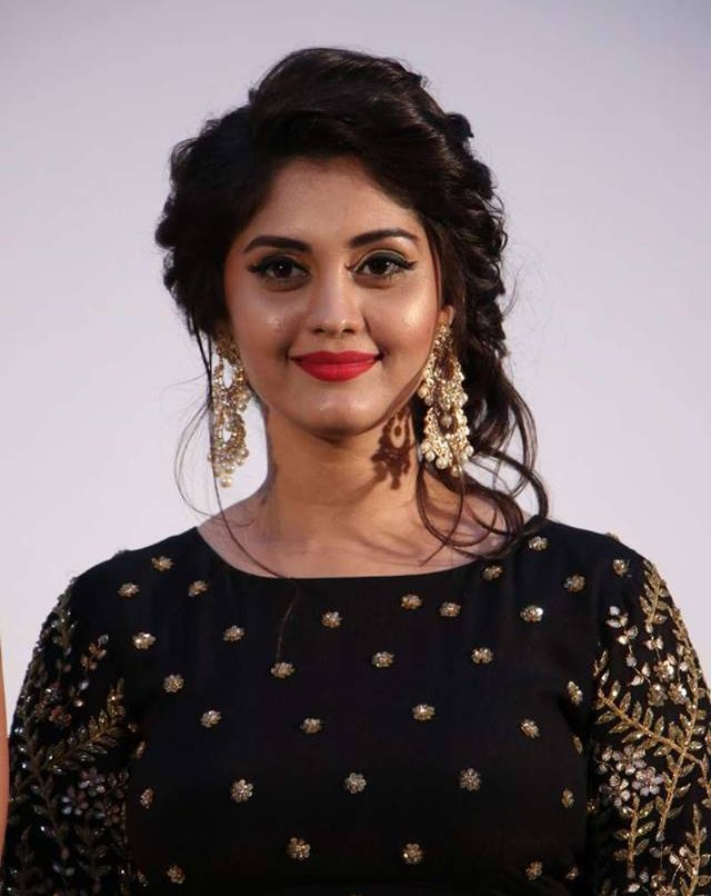 Actress Surabhi Stunning Pics.