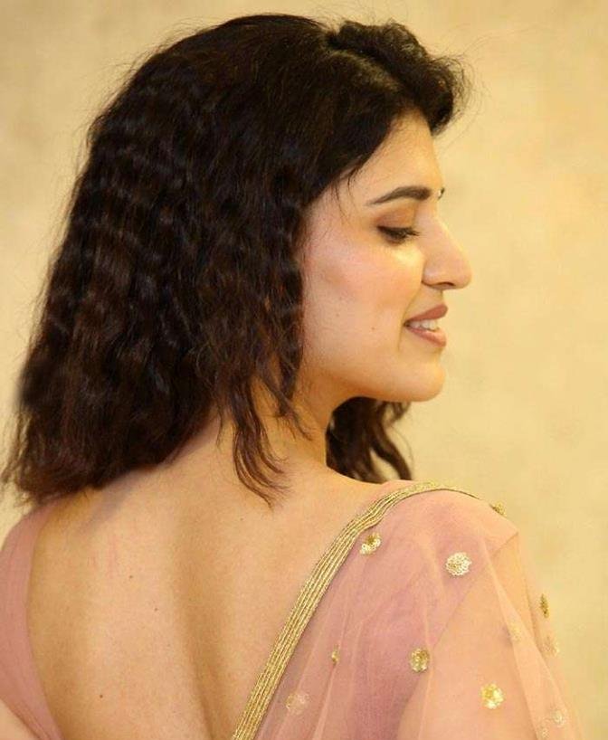 Chitra Shukla Impressive images.