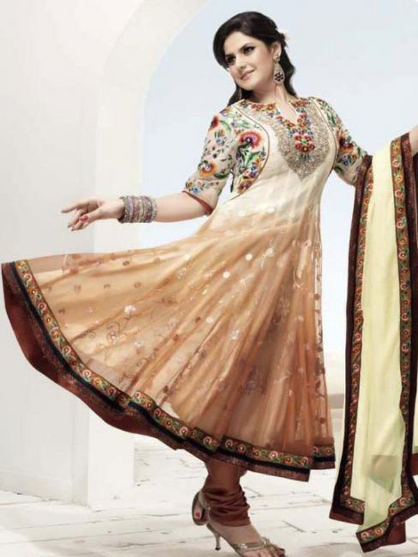 Stills of Actress Zarine Khan 