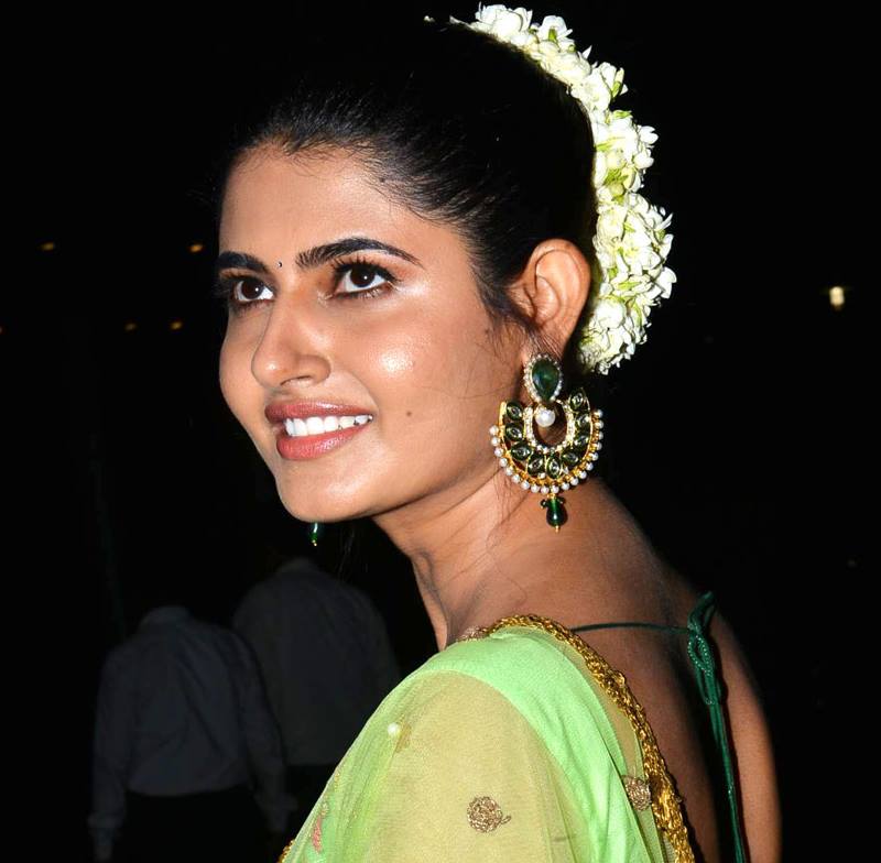 Ashima Narwal Eye Pooping Pics.