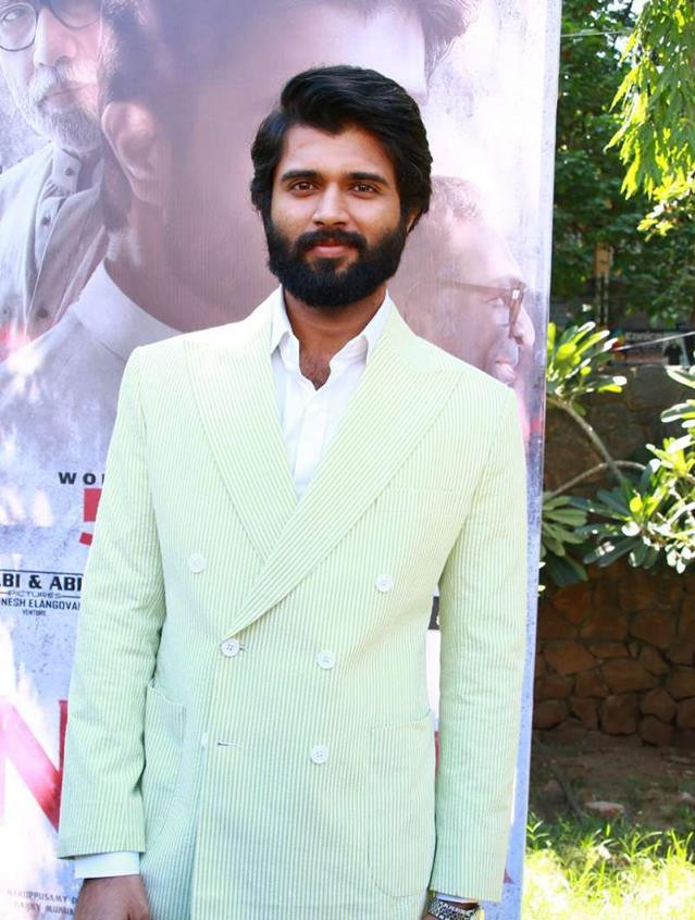 Vijay Deverakonda Very Fresh Images.