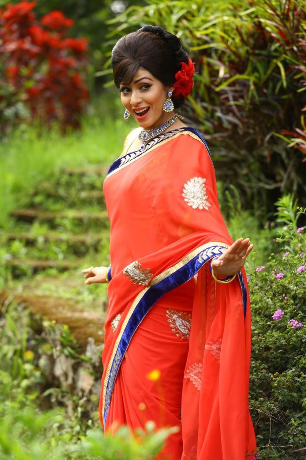 Latest Stills from Eli Tamil Movie | Sadha