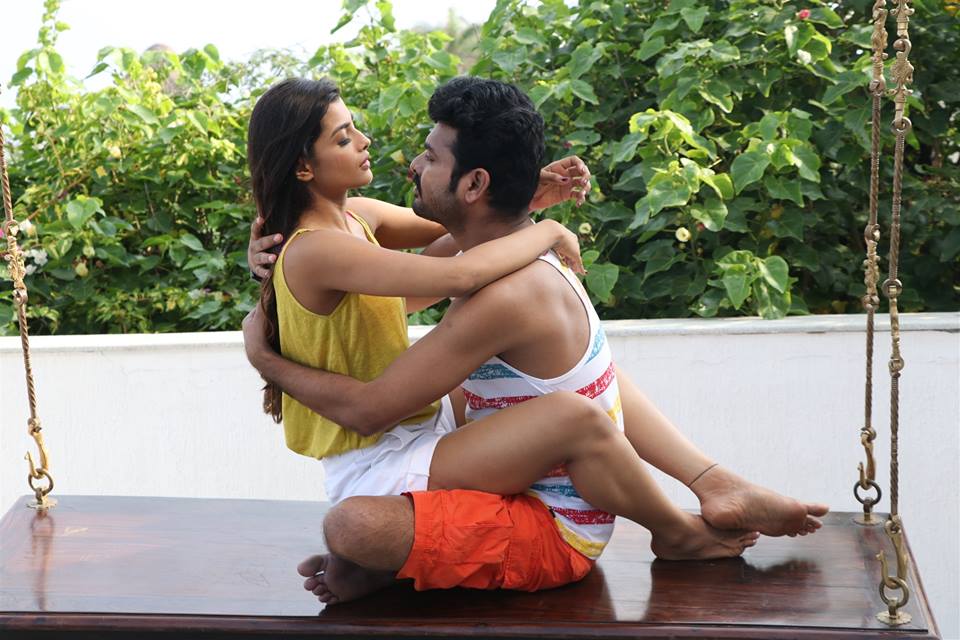 Ivanukku Engaiyo Macham Irukku Exclusive Images.