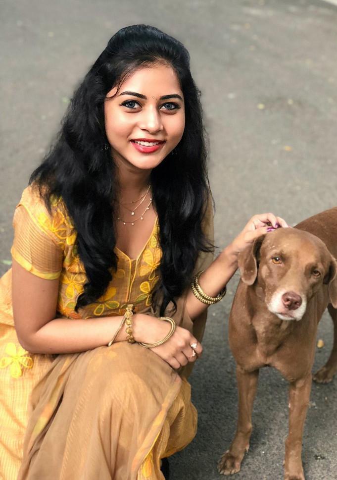 Actress Suza Kumar glamorous pictures