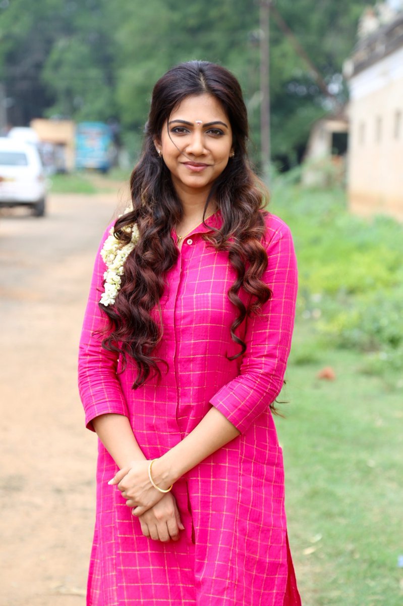Kombu Vatcha Singamda First Day Shooting Spot Stills.