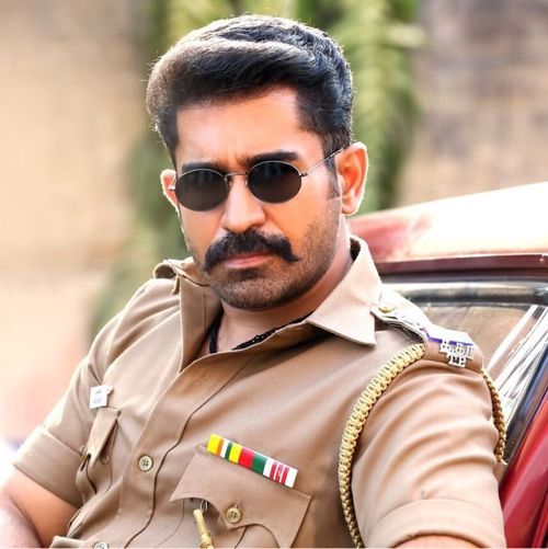 Thimiru Pudichavan Movie Exclusive Photos.