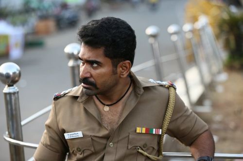Thimiru Pudichavan Movie Exclusive Photos.