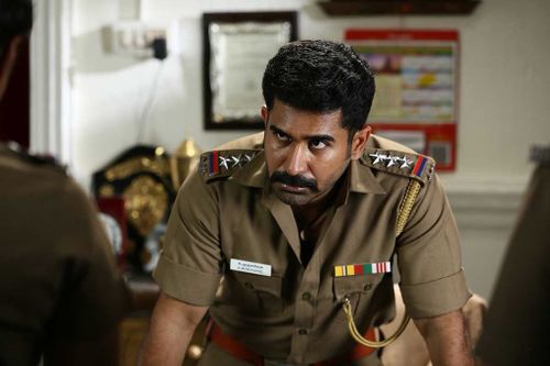 Thimiru Pudichavan Movie Exclusive Photos.