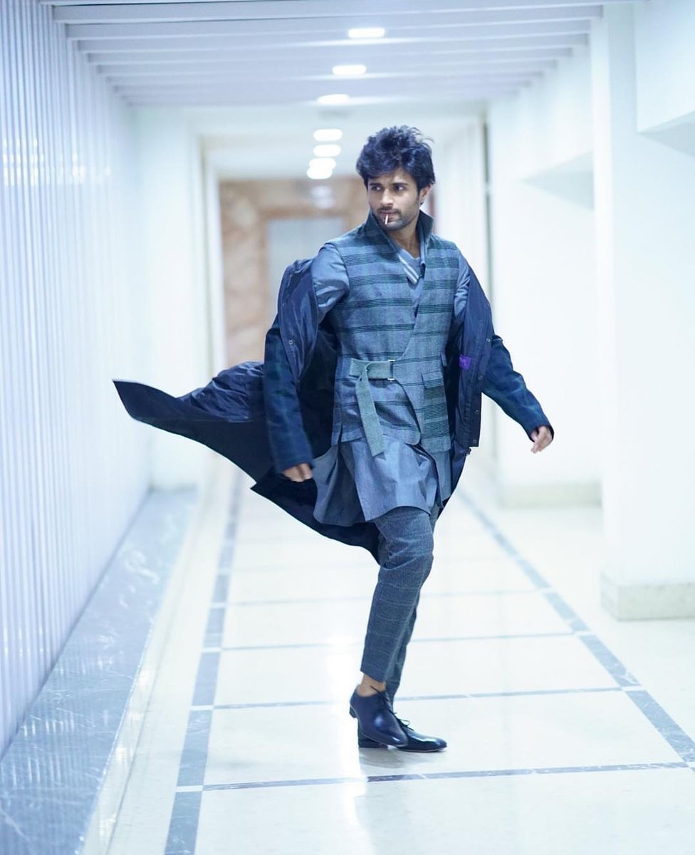 Vijay Deverakonda Stunning Stills From Taxiwaala
