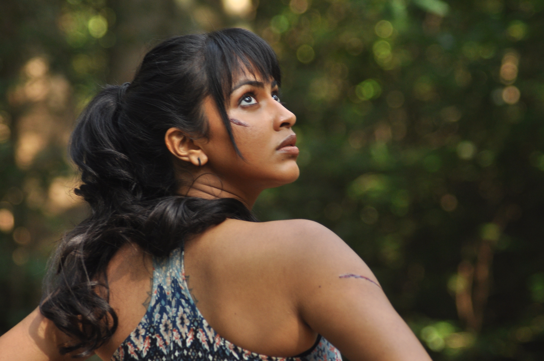 Adho Andha Paravai Pola Stills