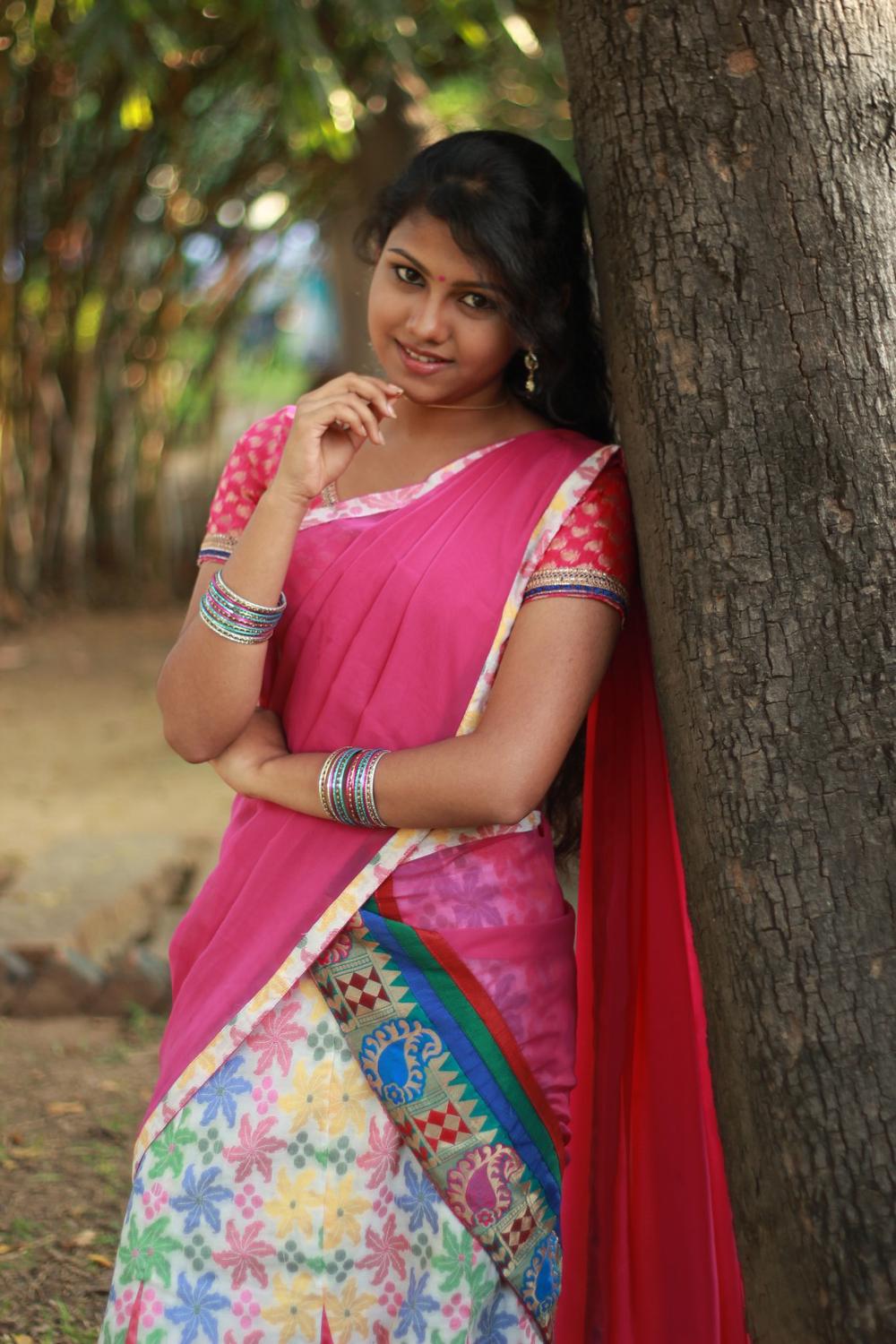 Kamara Kattu Tamil Movie Stills | Manishajith