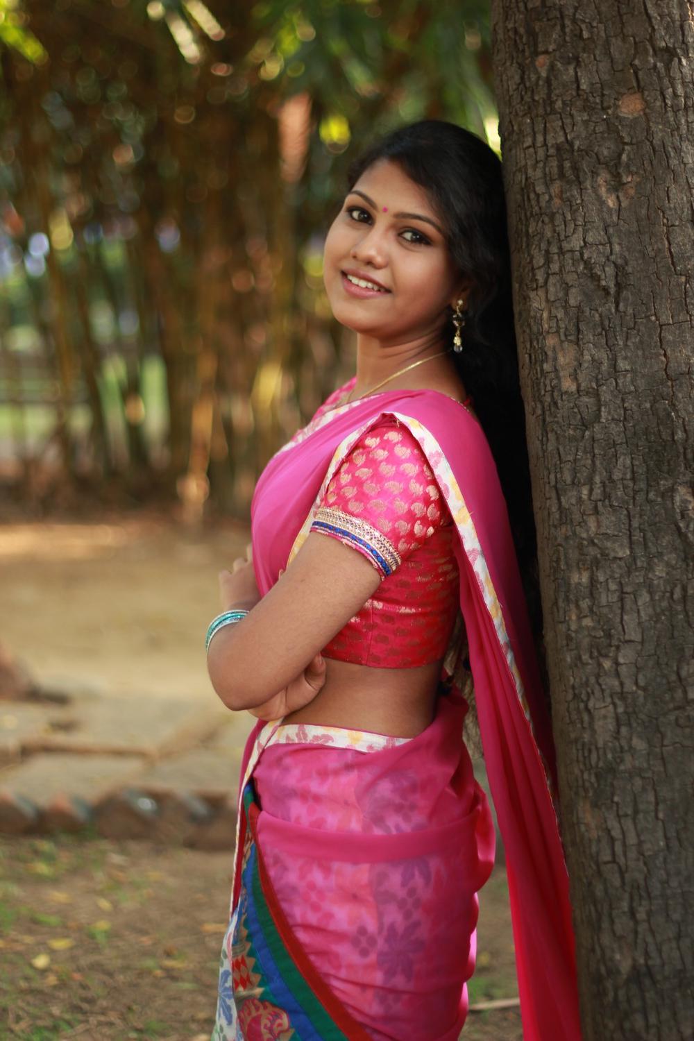 Kamara Kattu Tamil Movie Stills | Manishajith